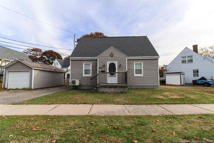 709 Sand Cove Road  Saint John NB E2M 3E2 photo