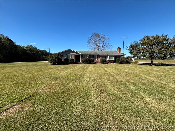 Property Photo: 3553 Hayfield Road NC 28395