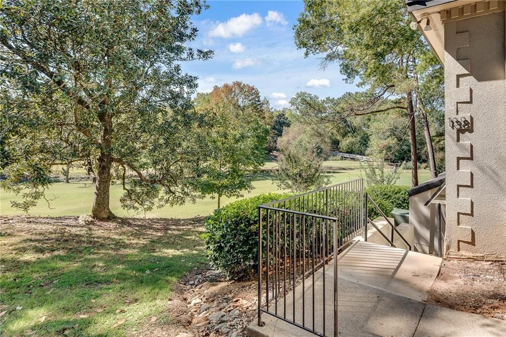 Property Photo:  138 Elysian Way NW  GA 30327 