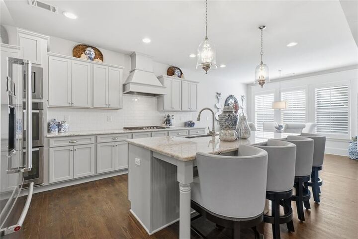 Property Photo: 5152 Park Vale Drive GA 30518