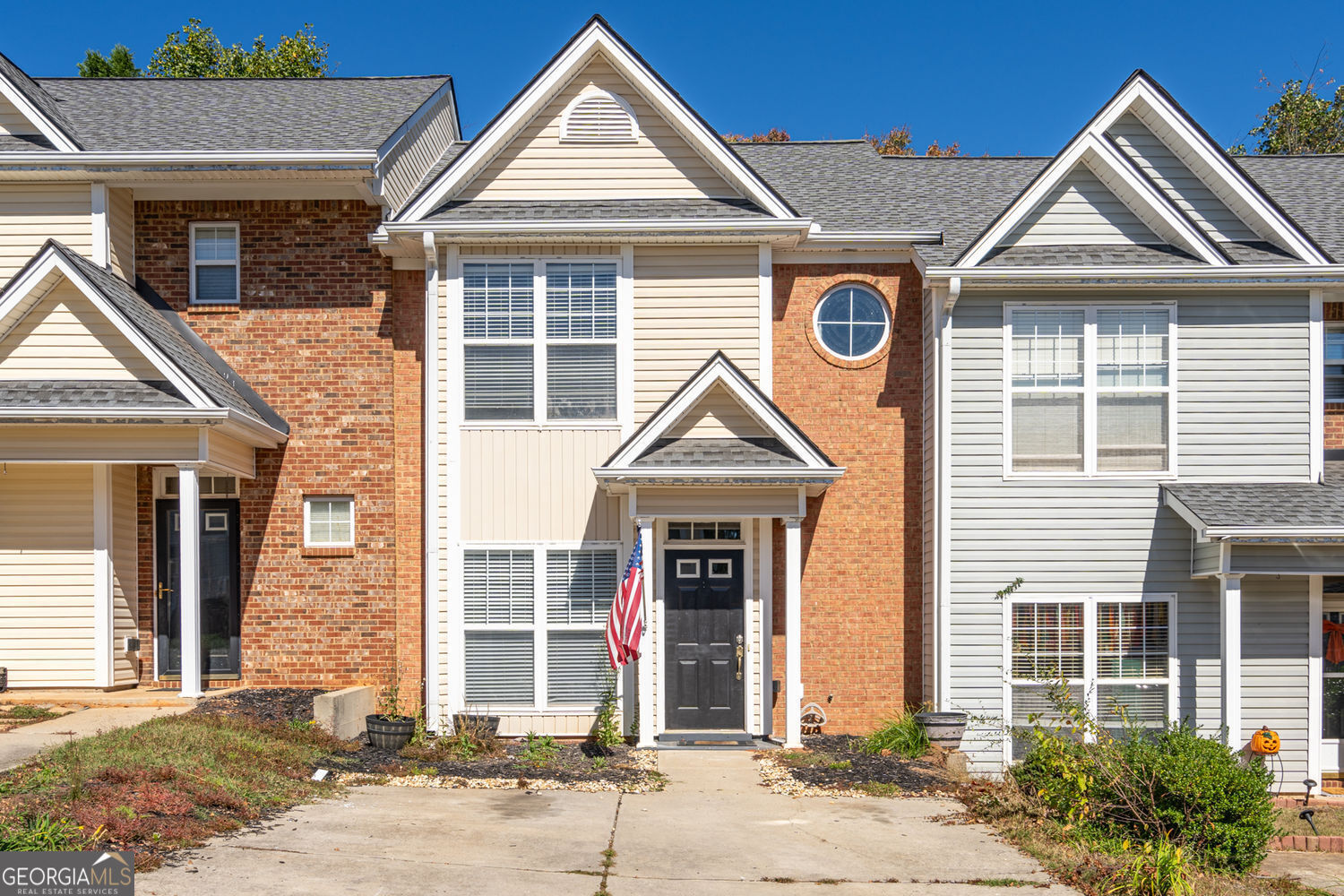 Property Photo: 15 Pearl Chambers Drive GA 30534