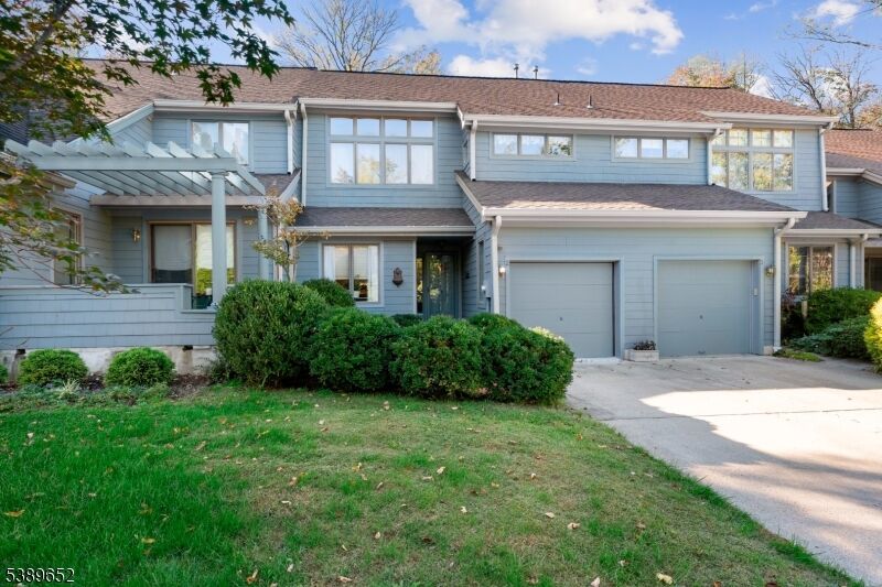 Property Photo: 2 Waterford Ct NJ 08530