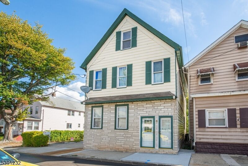 Property Photo: 4 Lefferts St NJ 07008