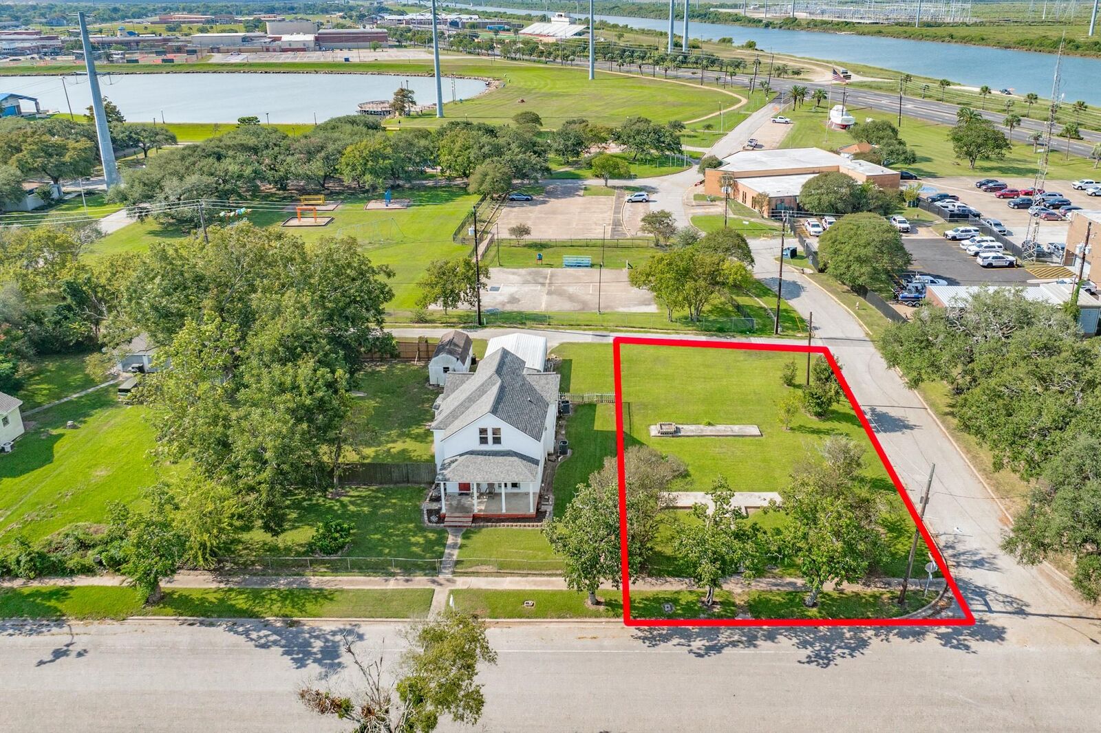 Property Photo: 0 N Avenue A TX 77541