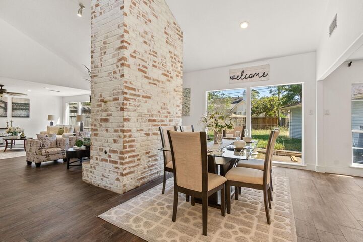 Property Photo:  1523 Bamwick Drive  TX 77090 