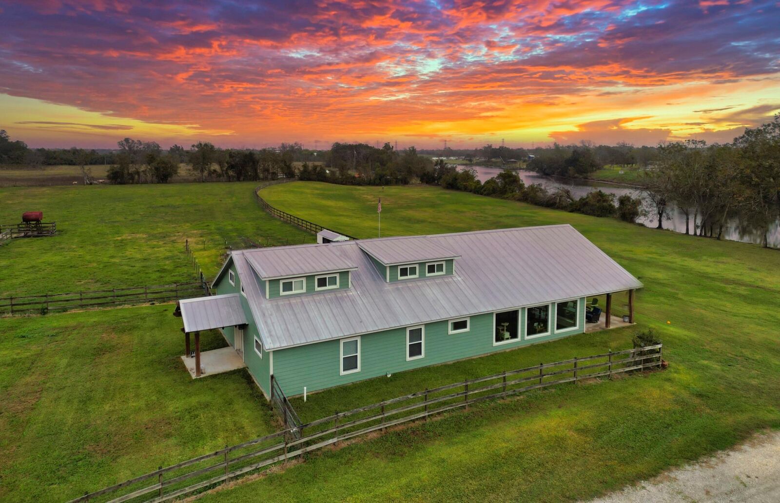 Property Photo: 3559 Fm 521 Road TX 77422