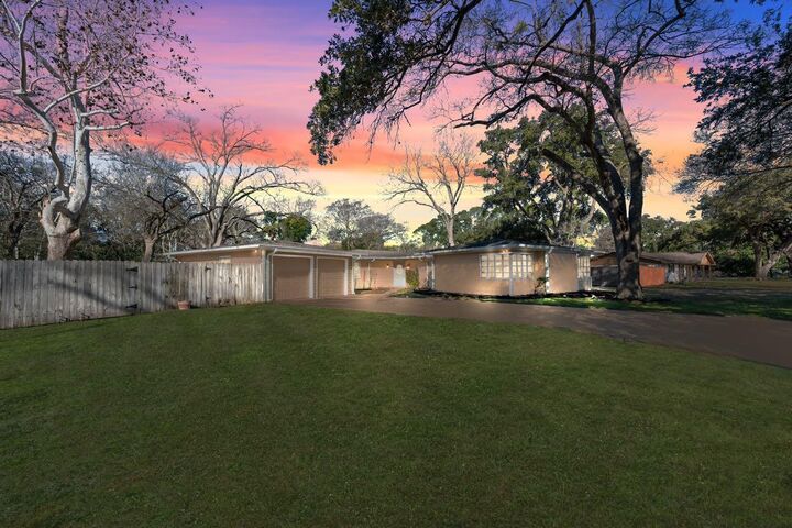 1905 Avenue D  Katy TX 77494 photo