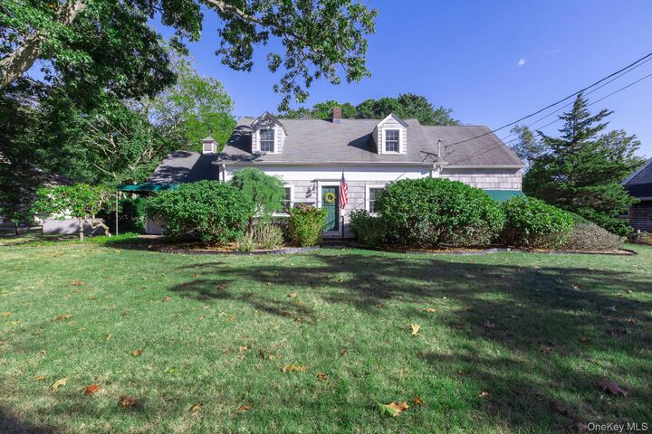 59 Union Avenue  Center Moriches NY 11934 photo