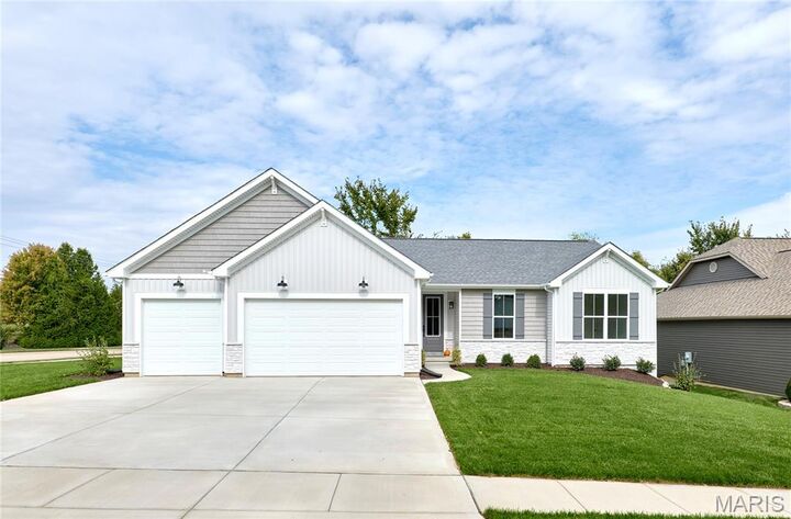101 Peine Valley Ct.  Wentzville MO 63385 photo