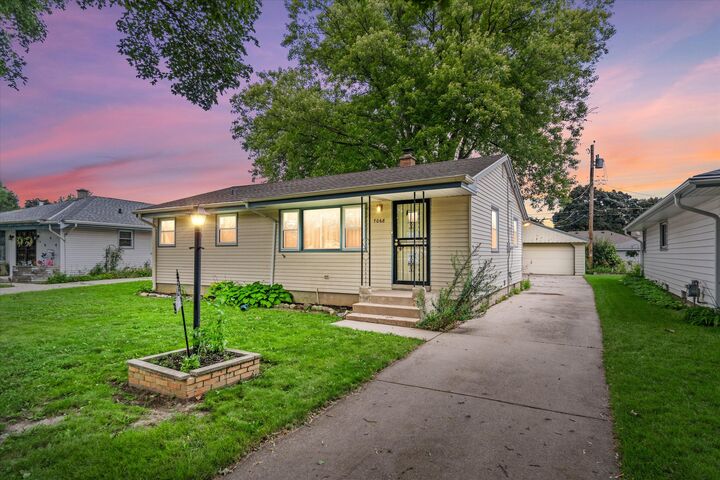 7068 N 38th Ct  Milwaukee WI 53209 photo