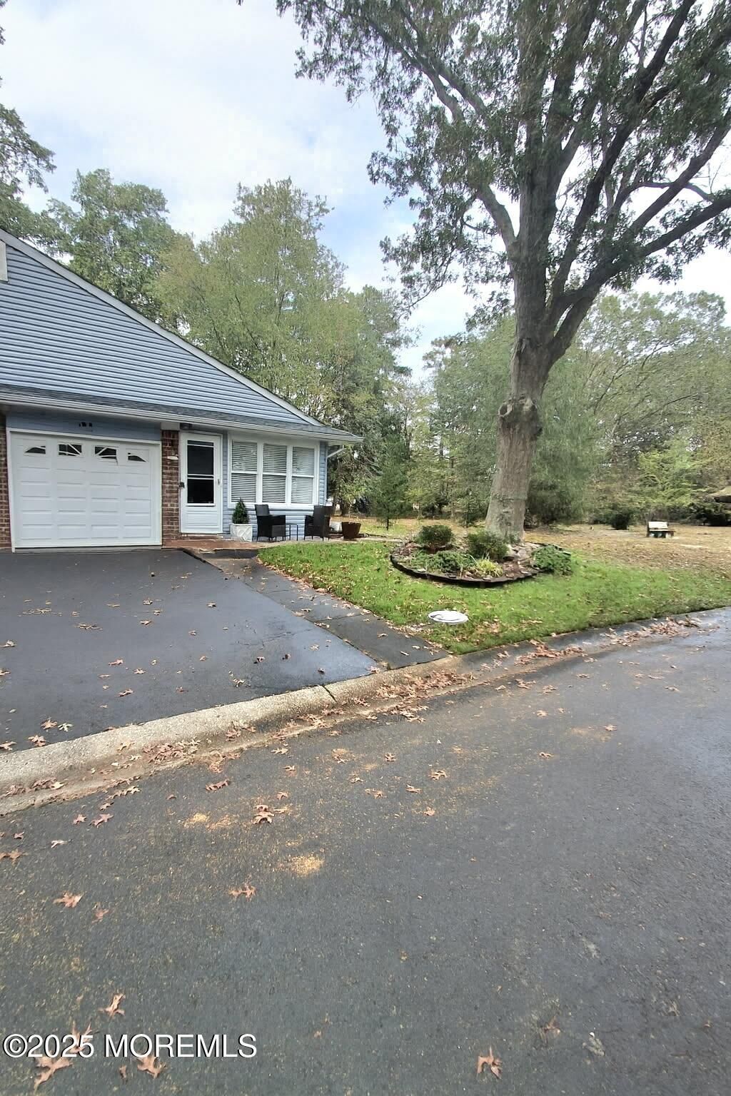 Property Photo:  27 Crocus Lane  NJ 08759 