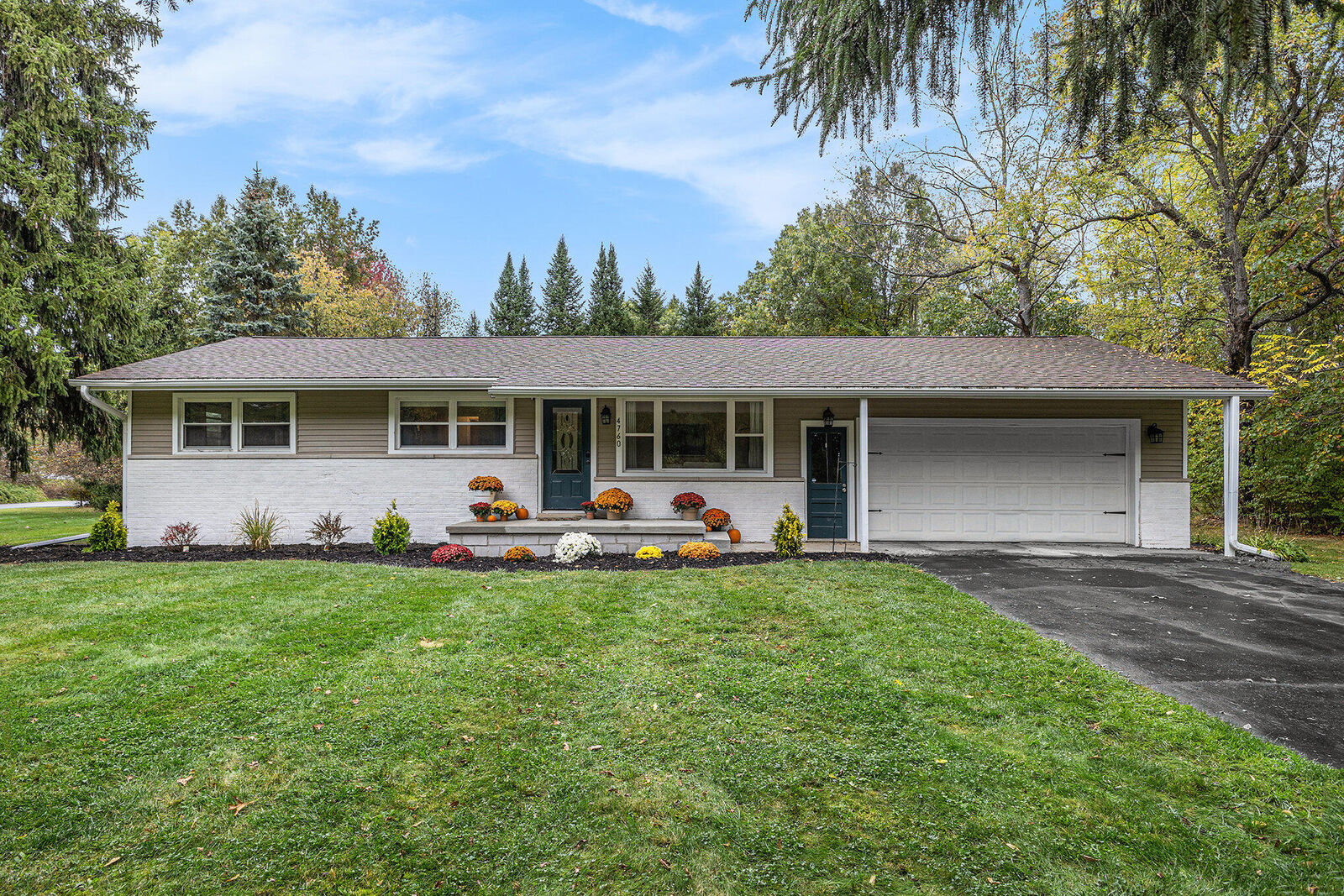 Property Photo: 4760 Slayton Road MI 49201
