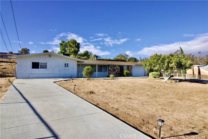 Property Photo: 17090 Cholla Avenue CA 92345