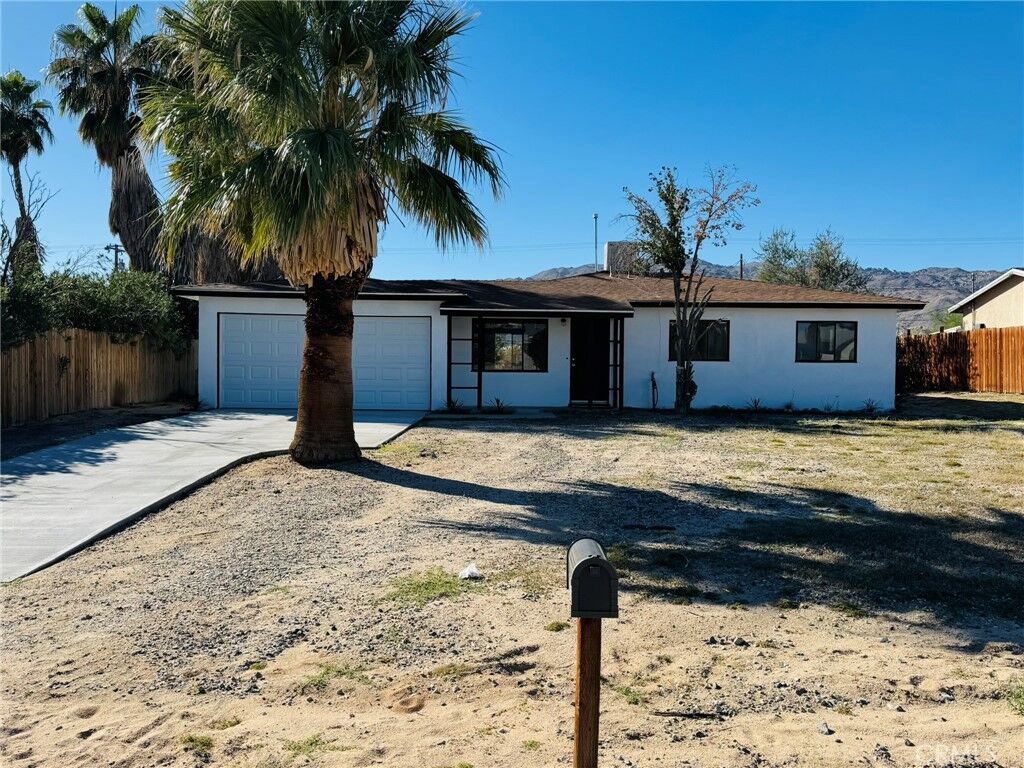 Property Photo: 73323 Sun Valley CA 92277