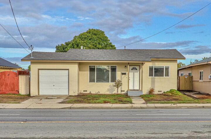17 Williams Road  Salinas CA 93905 photo