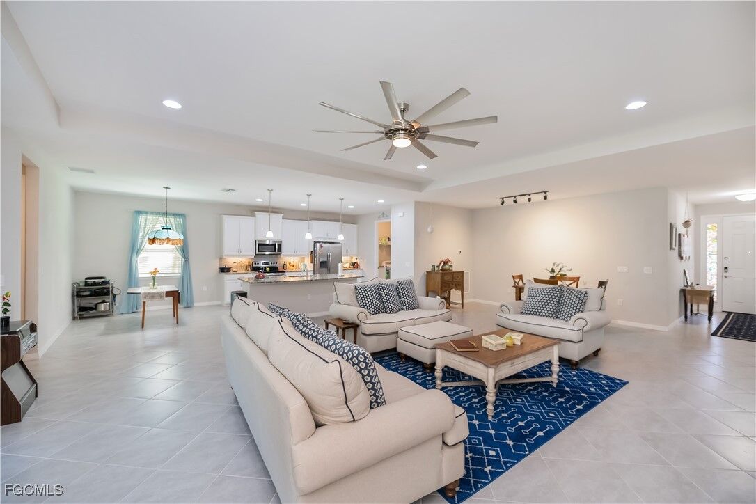 Property Photo:  2663 SW 32nd Street  FL 33914 