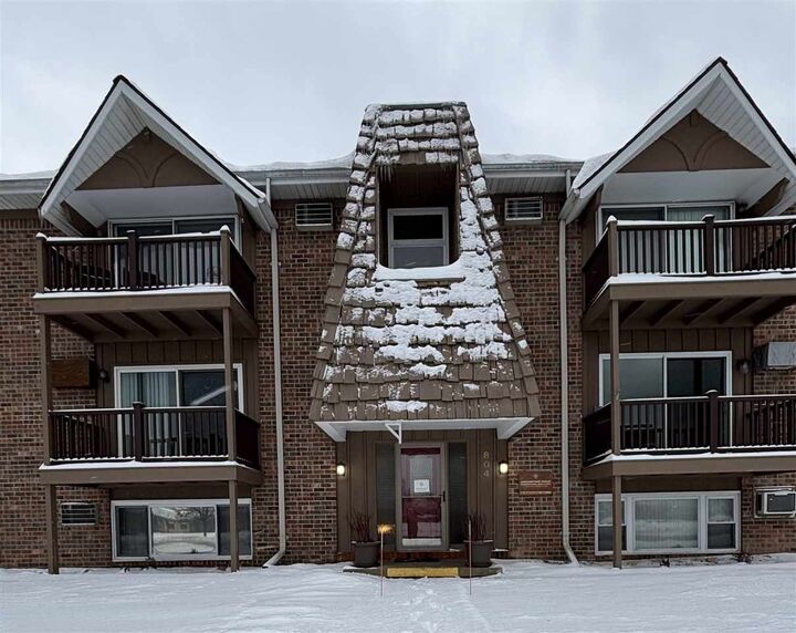 Property Photo:  804 Arlington Ave 6  MI 49770 