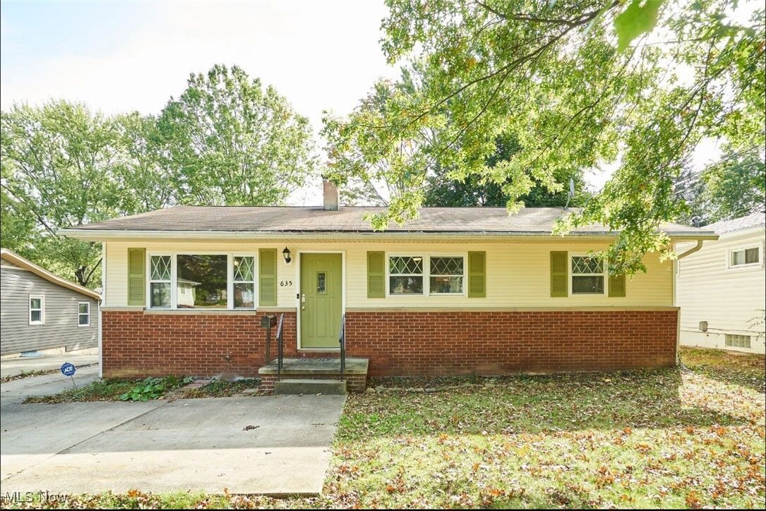 Property Photo: 635 N Hawkins Avenue OH 44313