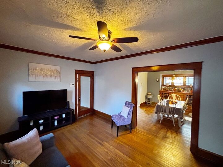 Property Photo:  107 N Hartford Avenue  OH 44509
