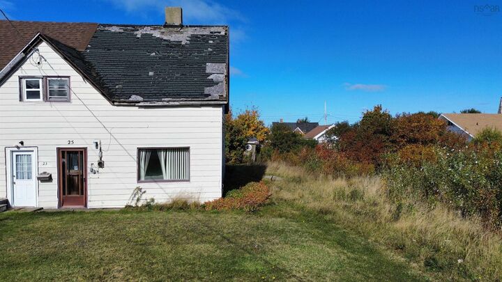 25 Fourth Street  Glace Bay NS B1A 4H5 photo