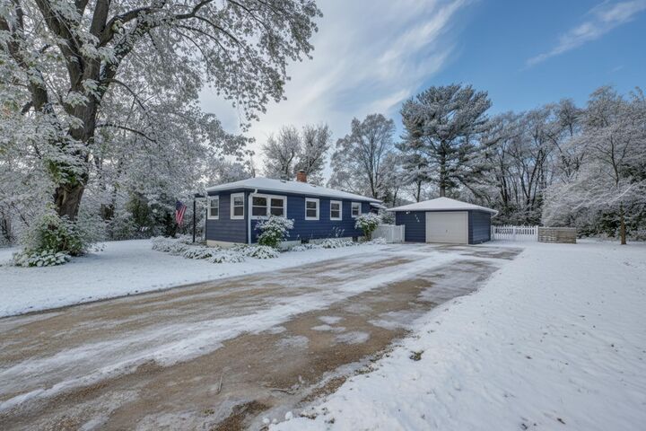 Property Photo: 325 Church Hill Road WI 54025