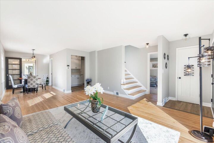 Property Photo: 2910 Vernon Avenue S MN 55416