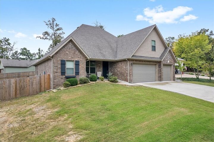 Property Photo:  6 Carole Rae Lane  AR 72714