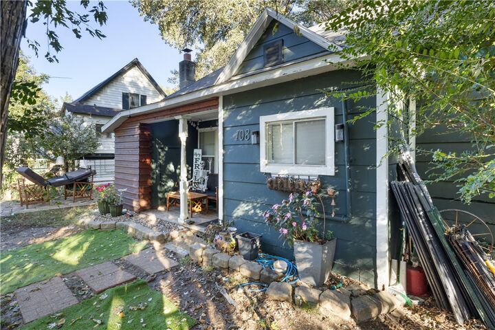 Property Photo:  108 W 7th Street  AR 72701 