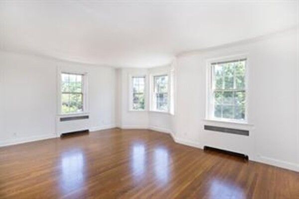 Property Photo:  92 Beacon 41  MA 02108 