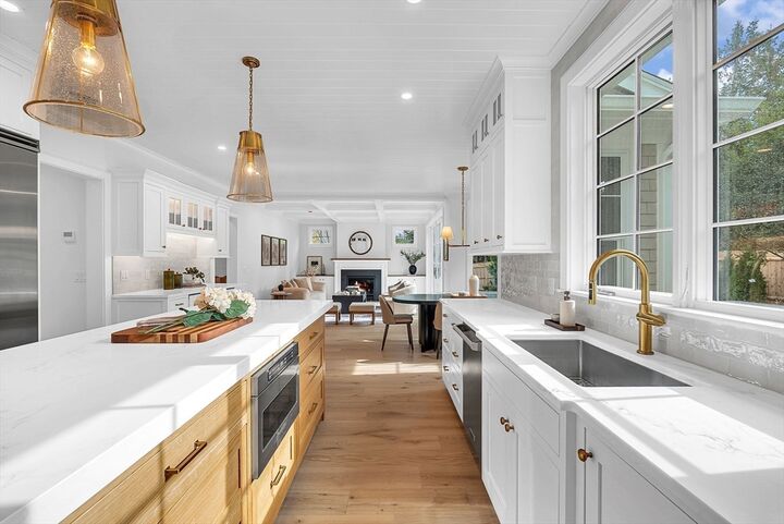 Property Photo: 51 Boulder Brook Rd MA 02481