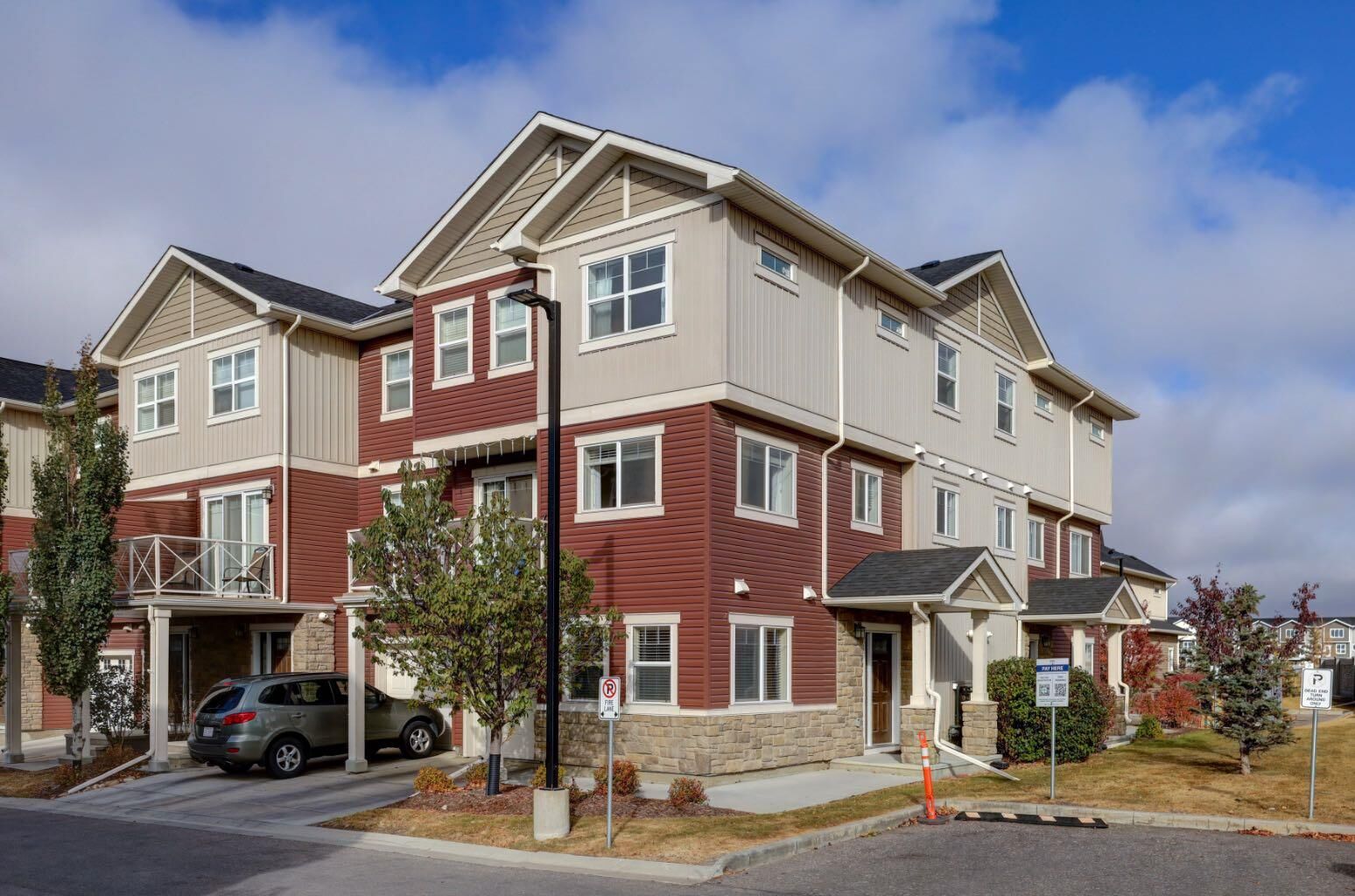 Property Photo: 210 Skyview Ranch Grove NE AB T3N 0R6