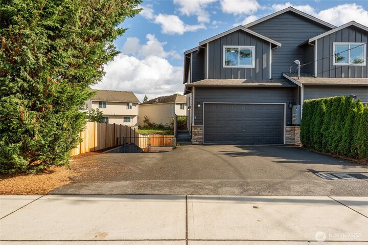 Property Photo: 11517 Marino Avenue A WA 98204