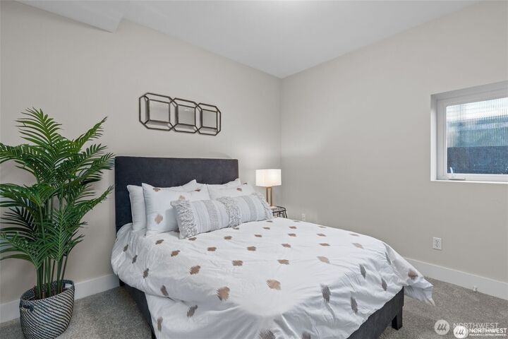 Property Photo:  31  Etruria Street B  WA 98109