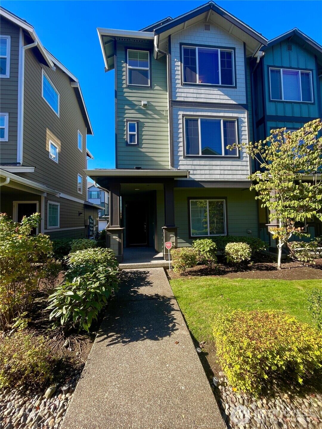 Property Photo: 13405 45th Drive SE 6 WA 98012