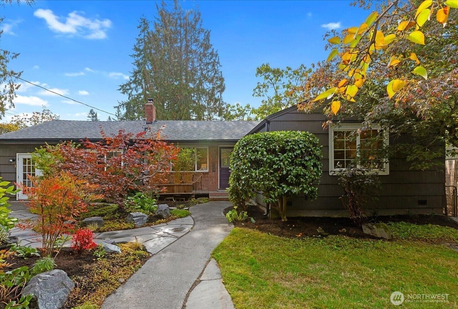 Property Photo: 3009 NE 135th Street WA 98125