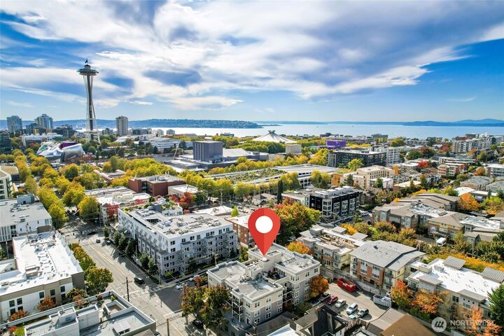 420  Valley Street 304  Seattle WA 98109 photo