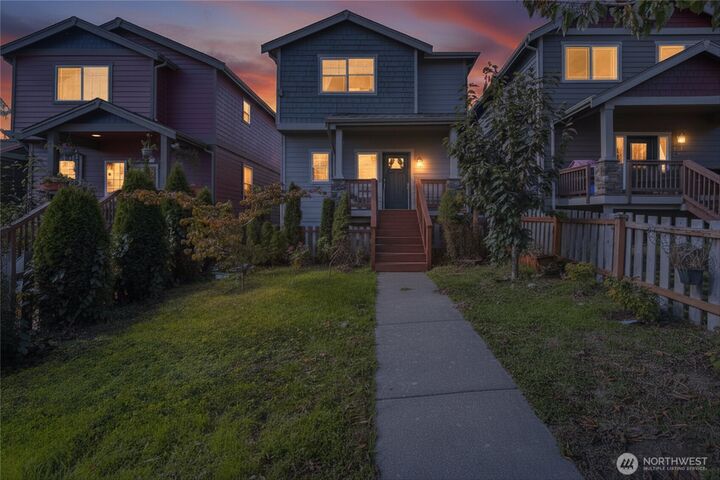 Property Photo: 1649 Bayview Avenue WA 98230