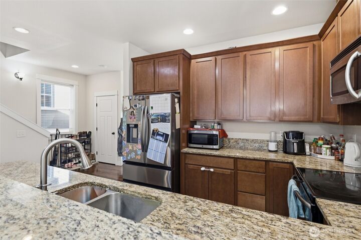 Property Photo: 1649 Bayview Avenue WA 98230