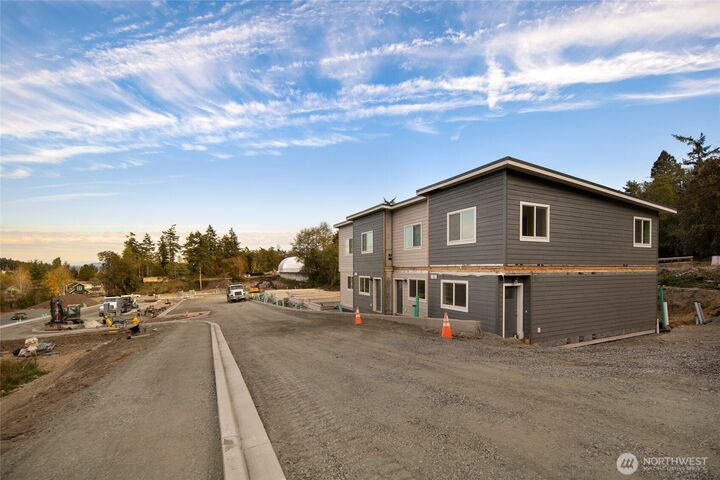 Property Photo: 1032 2 Guard Street WA 98250