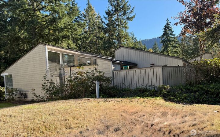 1  Lake Louise 42  Bellingham WA 98229 photo