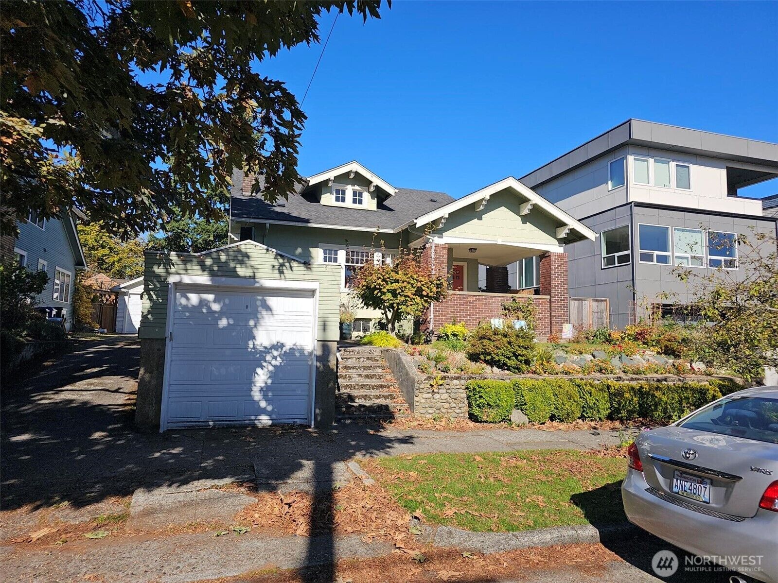Property Photo: 738 N 81st Street WA 98103