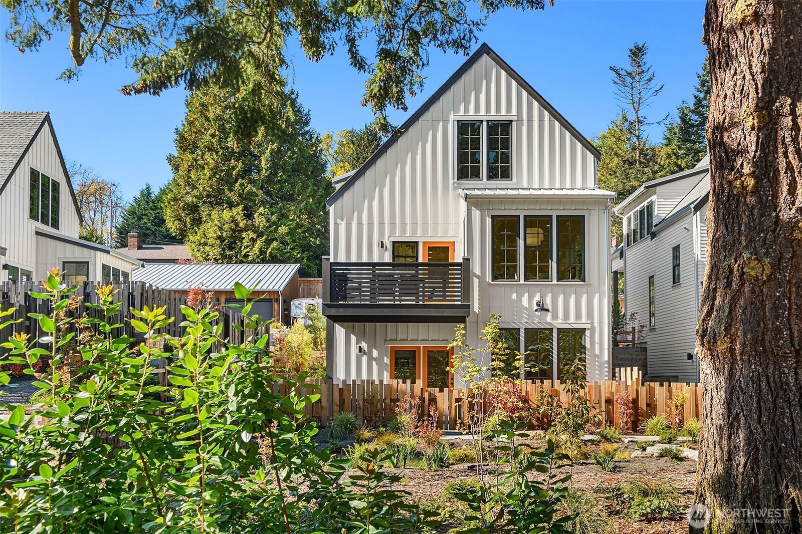 Property Photo: 2216 NE 125th Street WA 98125
