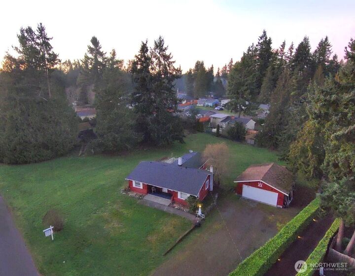 Property Photo: 7707 203rd Street SW WA 98026
