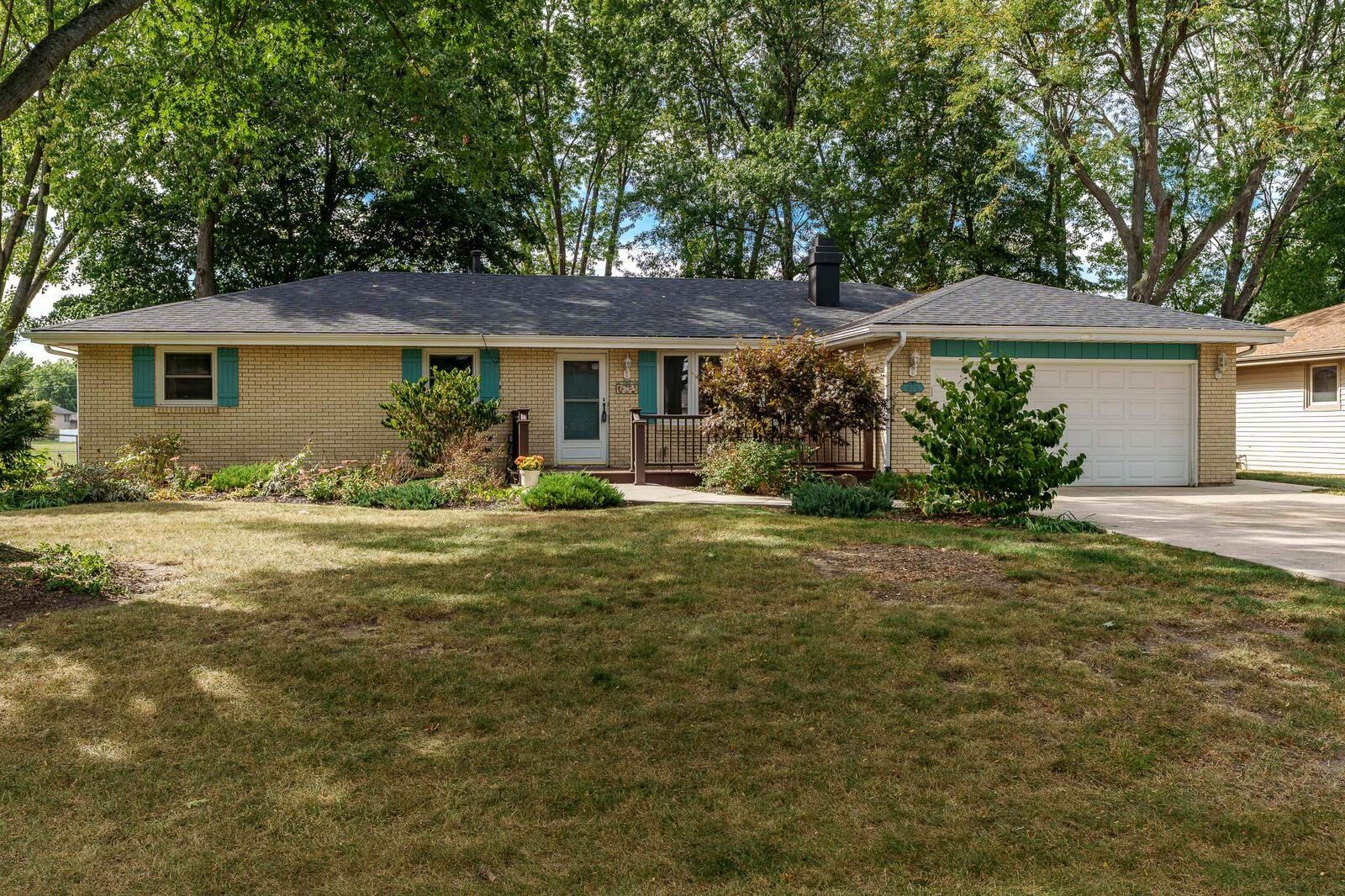 Property Photo: 10320 Bluebonnet Drive IL 61115