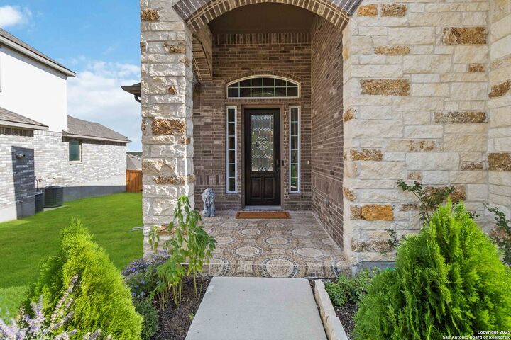 Property Photo:  3810 Nublado  TX 78261 
