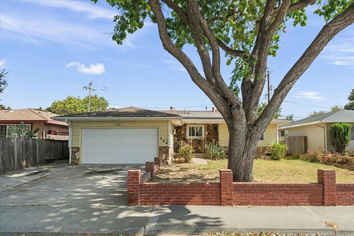 Property Photo: 386 Heath Street CA 95035
