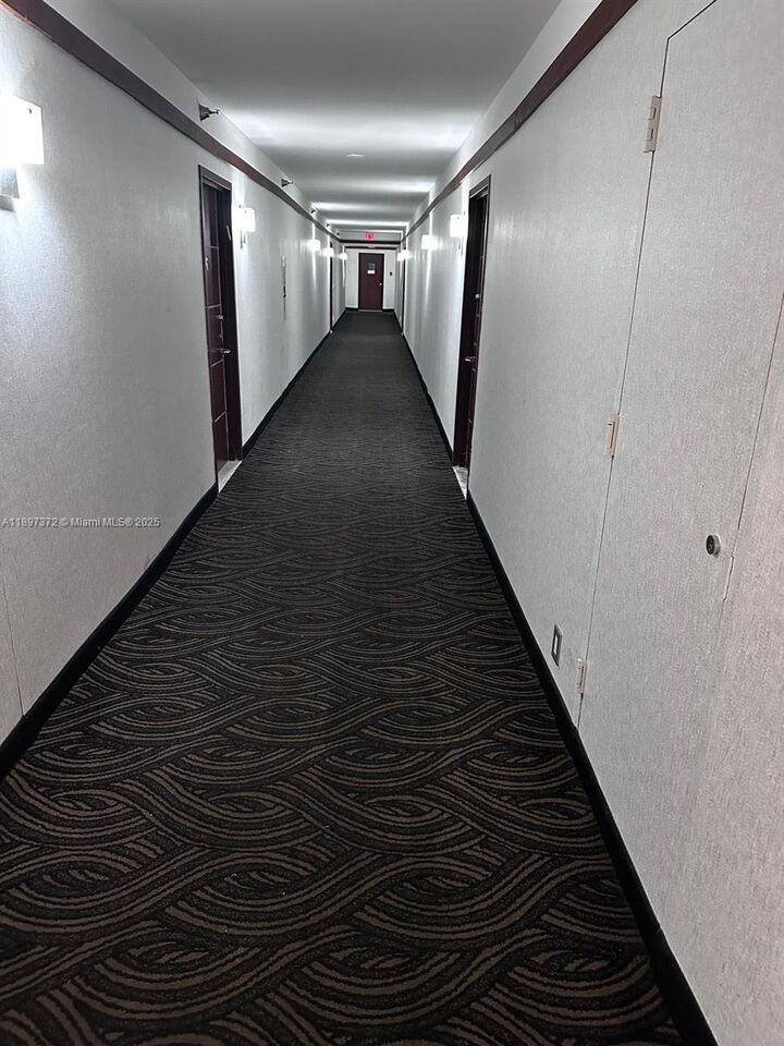 3300 NE 191st St 904  Aventura FL 33180 photo