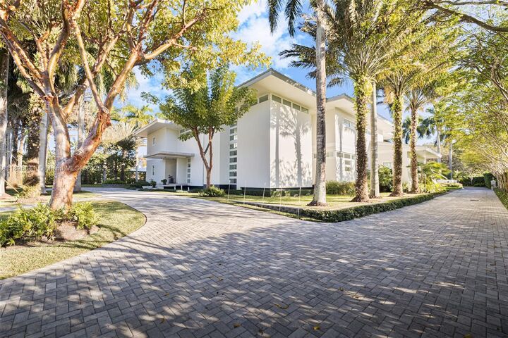 Property Photo: 6080 SW 88th St FL 33156