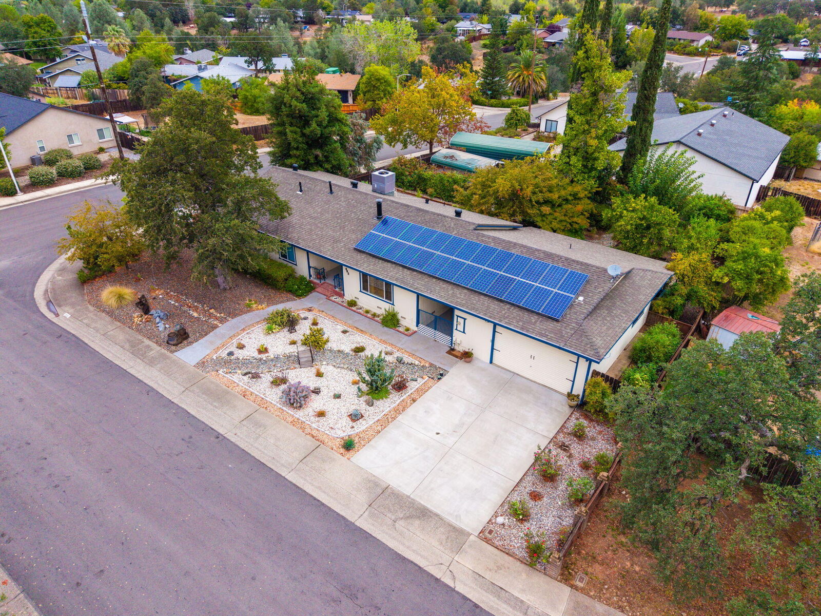 Property Photo: 892 August Way CA 96003