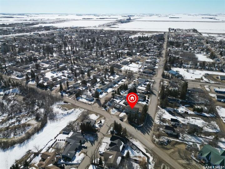 Property Photo:  1905 101st Street  SK S0E 1T0